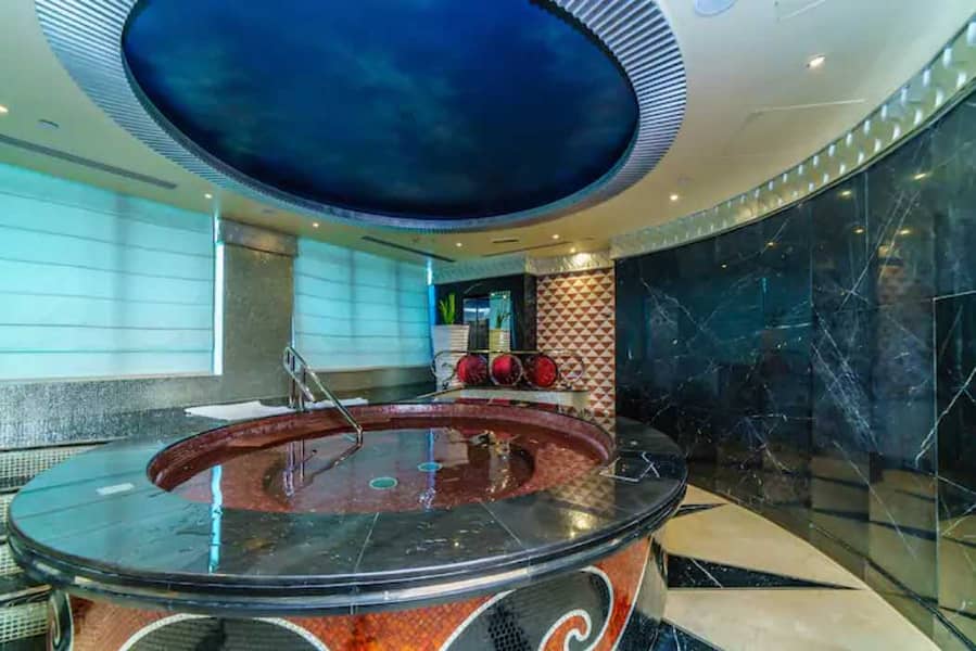 30 Downtown | Luxury condo  across Dubai Mall