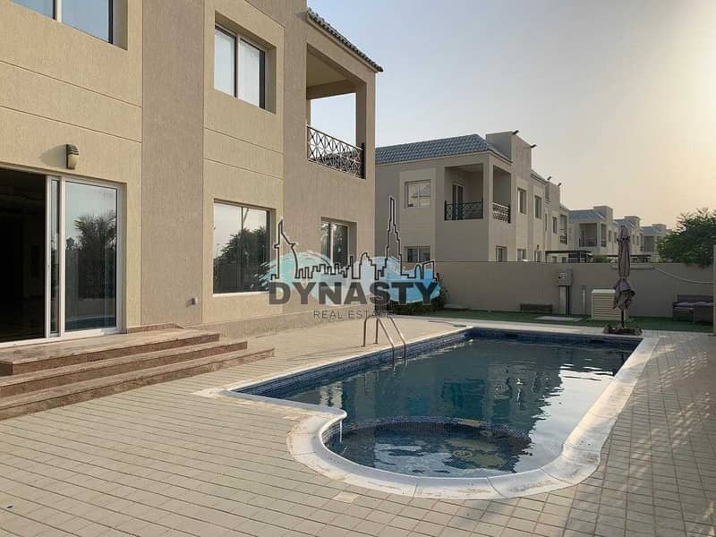 2 Exquisite Villa | Private Pool | Sleek Design|Rented