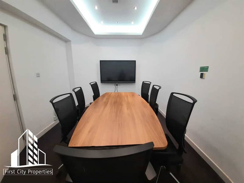 7 Spectacular Fitted Offices in  Khalidiyah Street