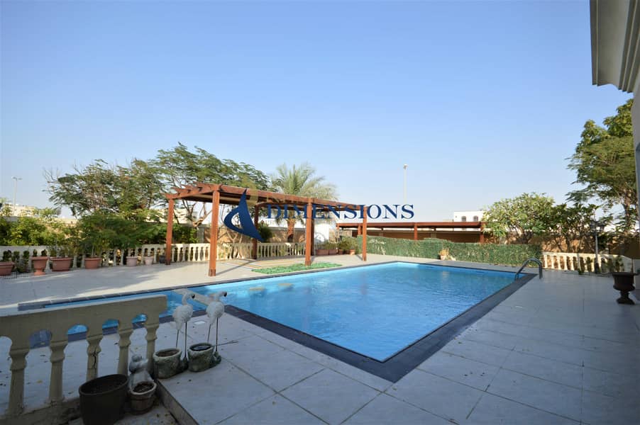 5 Amazing Luxurious 5BR Villa I Swimming Pool I Balcony  I Garden