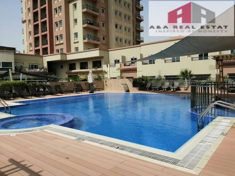 9 Bright 2 bedroom High Floor With Appliances In JVT
