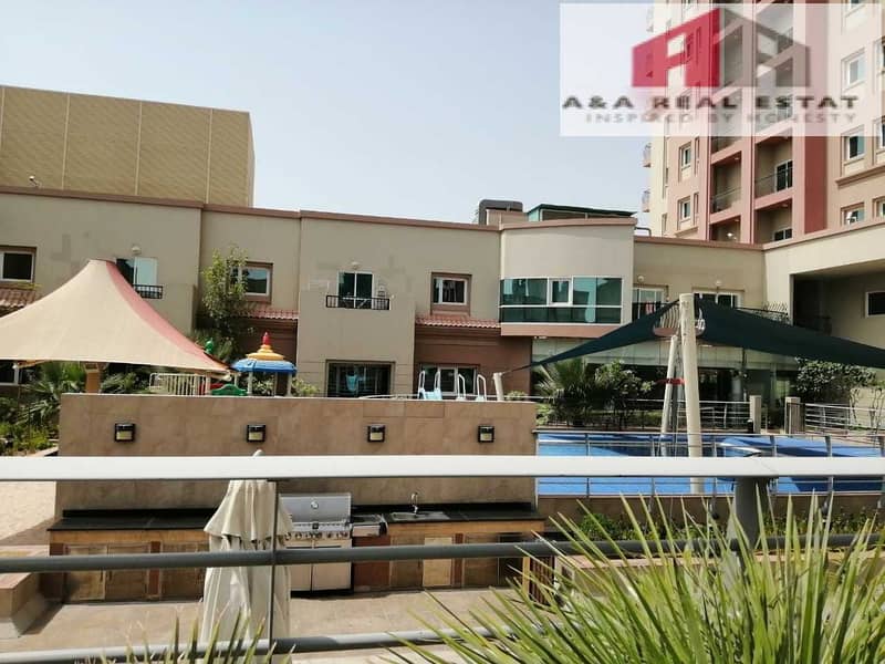 11 Bright 2 bedroom High Floor With Appliances In JVT