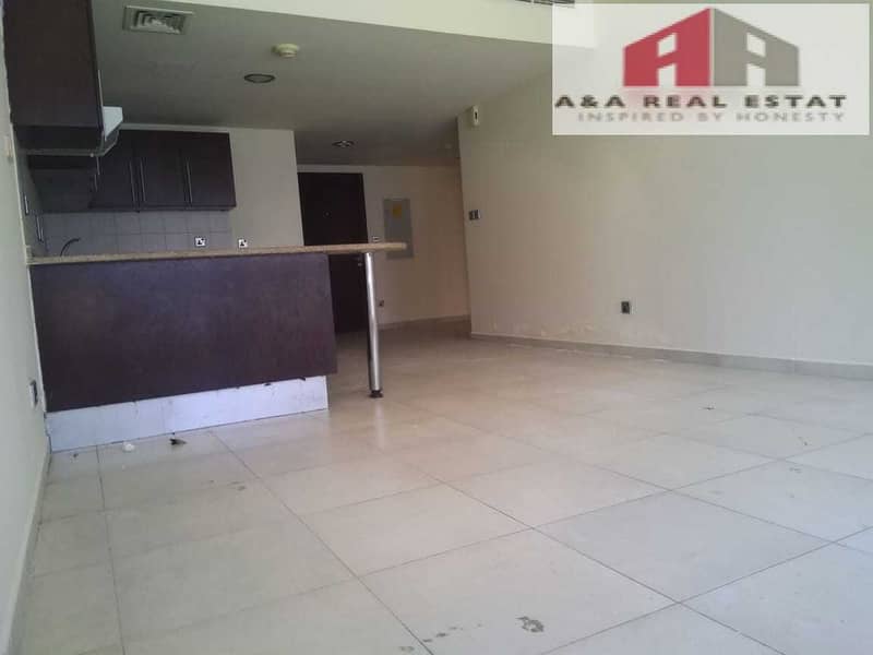 2 Lake view! spacious 1-BHK for sale in Dubai Arch Tower