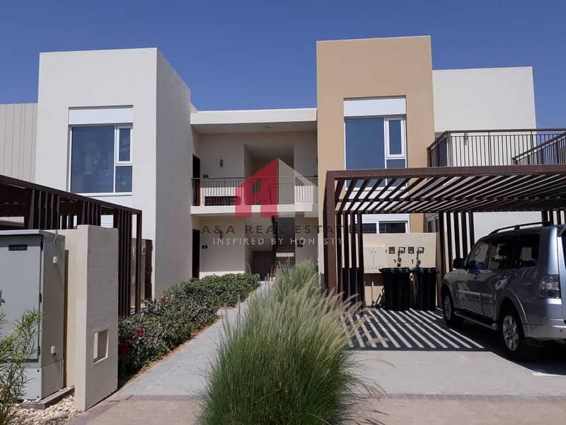 7 Brand New Townhouse Villa Ready in Urbana For SALE