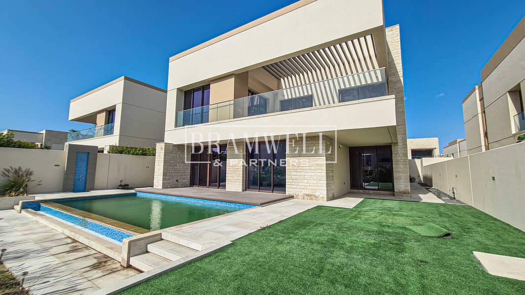 2 Mesmerizing and Spacious 5 Bedroom Villa Available Now!