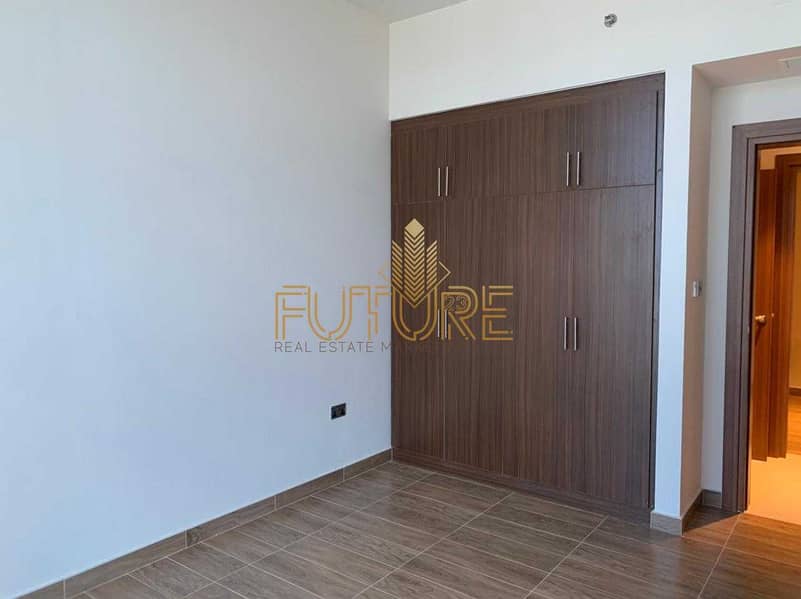 16 Newly 3 Bed Apartment with Maid Room & Balcony
