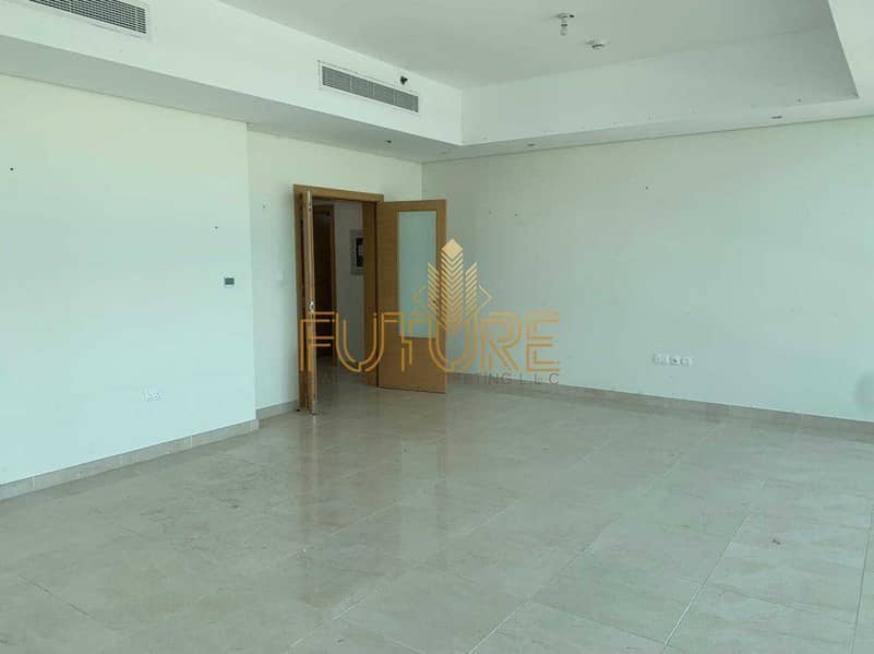 4 Great Finishing | 2 Bedroom | Sea View | Parking