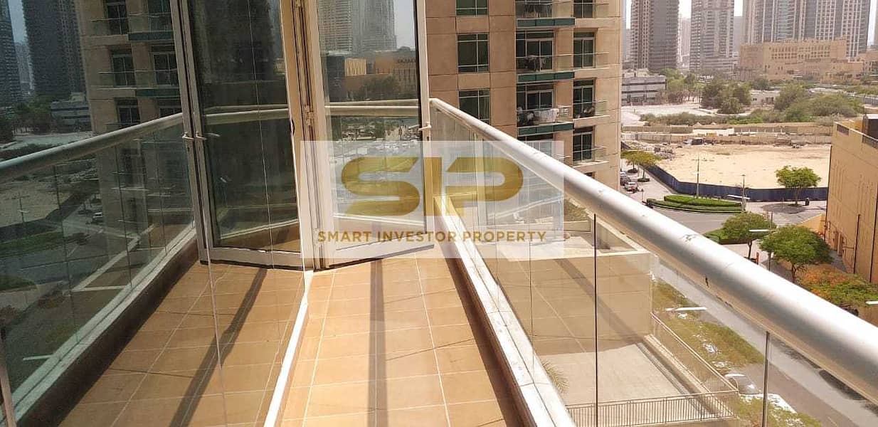 11 Spacious 2 Bedrooms apt in Burj Al Nujoom Downtown