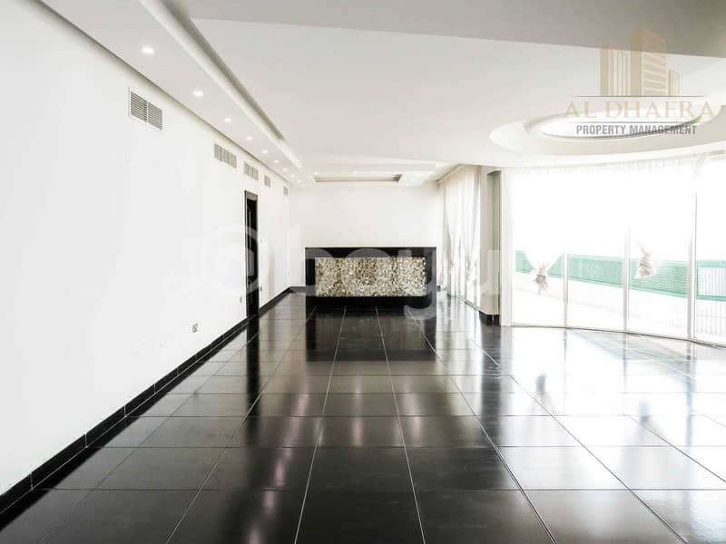 7 Corniche View | Spacious Balcony | By Management