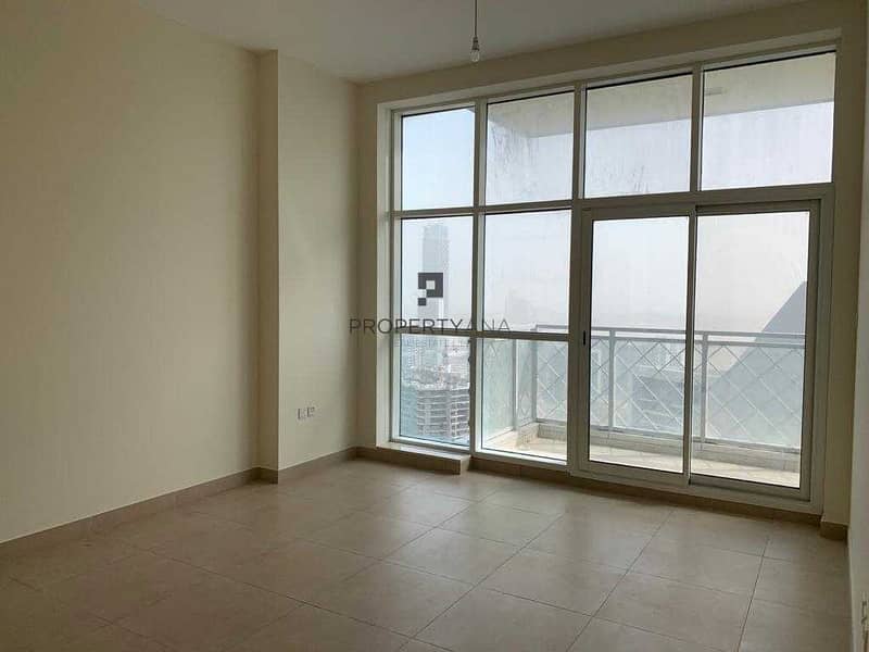 4 High Floor |Beautiful Canal View |Fitted Kitchen