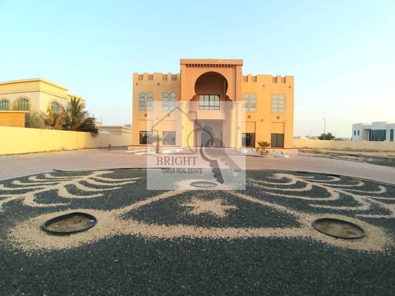 VIP 6Bhk Villa For Rent With Big Yard Sarooj  150K