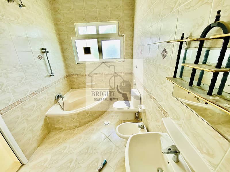 18 Spacious 5 Master Bedroom Villa in Al Hili