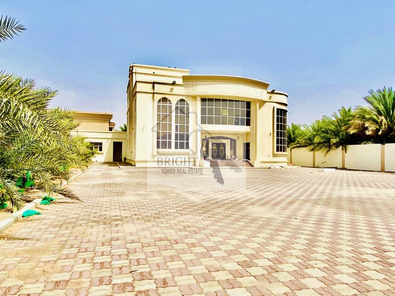 Spacious 9 Bedroom Villa in Al Zakher