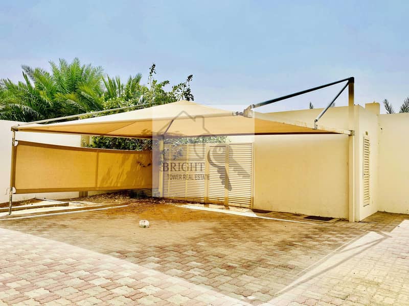 3 Spacious 9 Bedroom Villa in Al Zakher