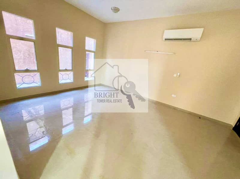 9 8 Bedroom Spacious  Villa In Al Maqam