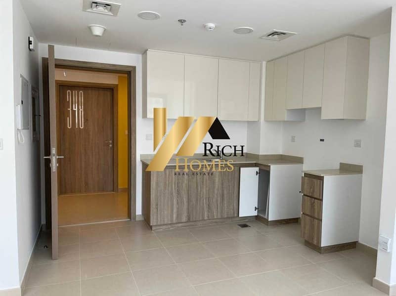 2 Brand New 1 Bedroom Apartment in TownSquare