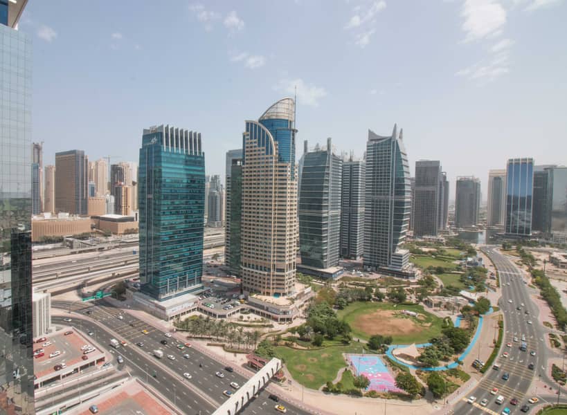19 Comfortable 1BR in JLT | Ideal for remote working