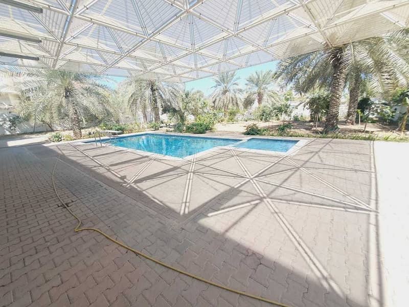 26 modern big independent villa  in Jumeirah 1 rent is 800k