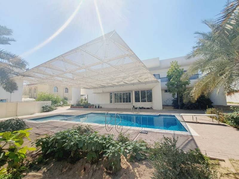 29 modern big independent villa  in Jumeirah 1 rent is 800k