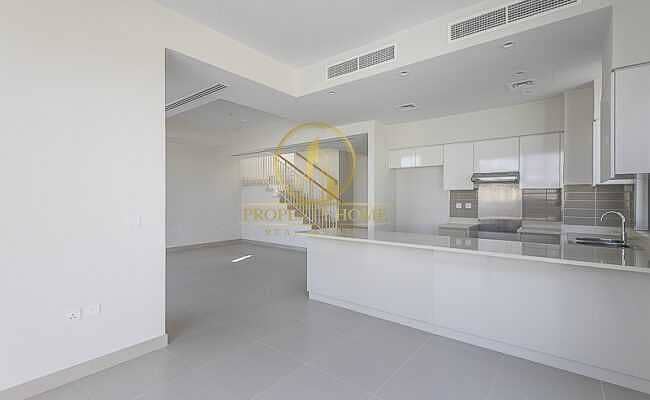 7 Premium  Open Plan Kitchen Unit |Park Facing |Large Plot