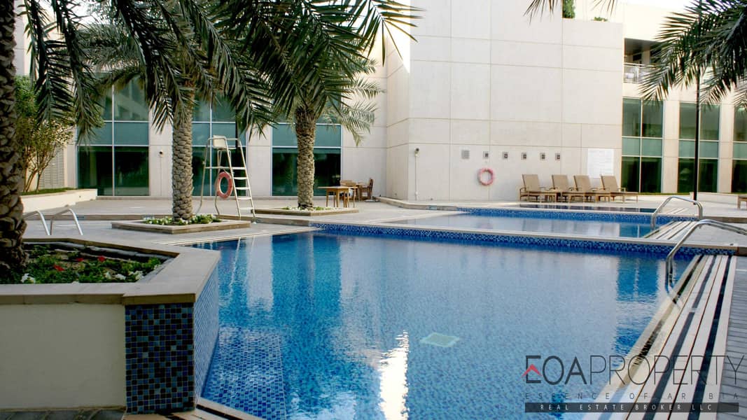 14 Burj Khalifa View. / Well Maintained Apartment