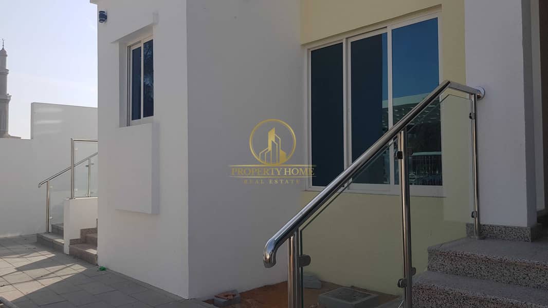 16 Brand New Commercial Villa I Main Road D92