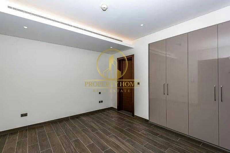 16 READY TO MOVE-IN Brand New 4 BHK| Corner Plot