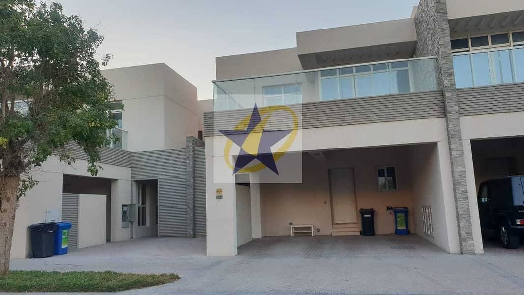 Stunning 3 Beds plus Study Plus Maid -Park view Stunning 3 Beds plus Study Plus Maid -Park view