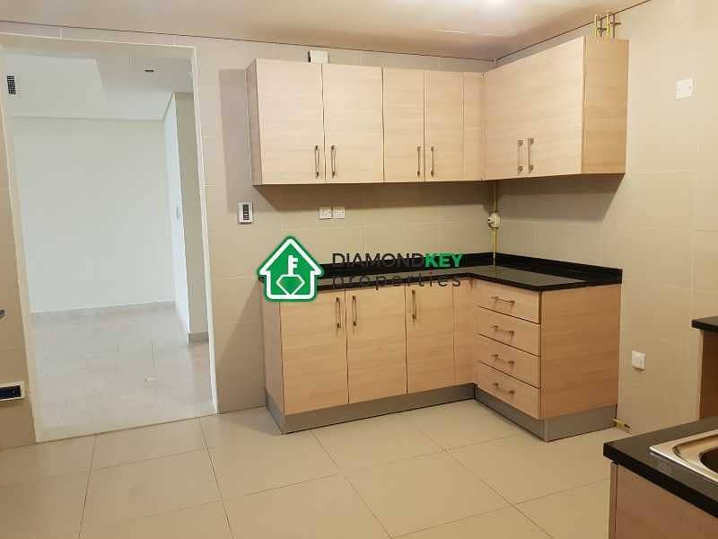 6 Hot Deal! High floor!2+ Maid with sea view