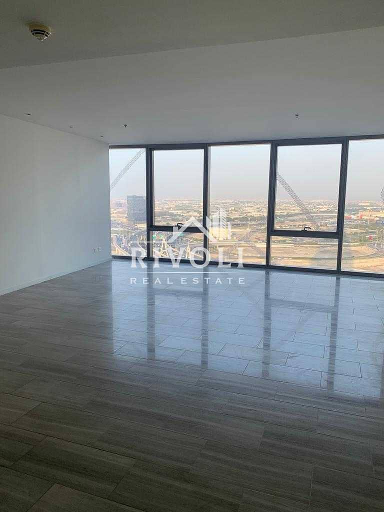 Amazing View 4BR Apartment for rent in D1 Tower