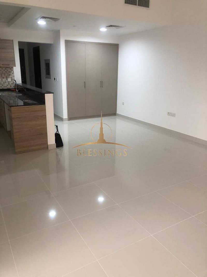 7 Brand new studio with kitchen appliances for RENT in Spanish Tower Sports City