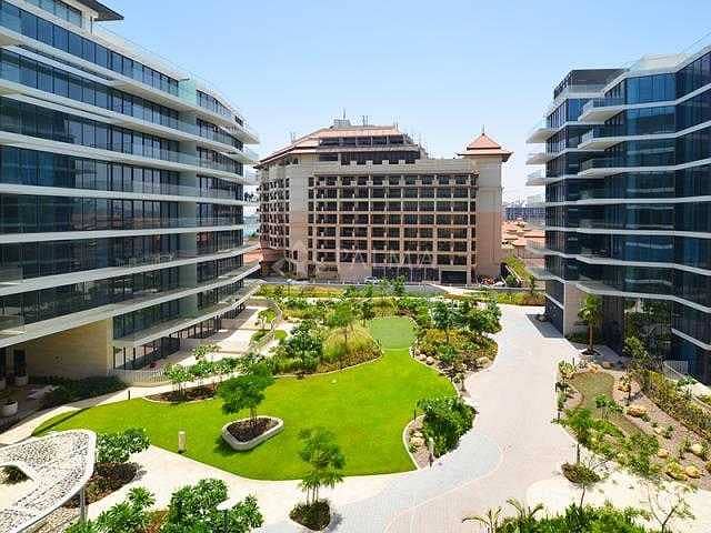 2 Stunning 1 bed with open living room in Serenia Residences