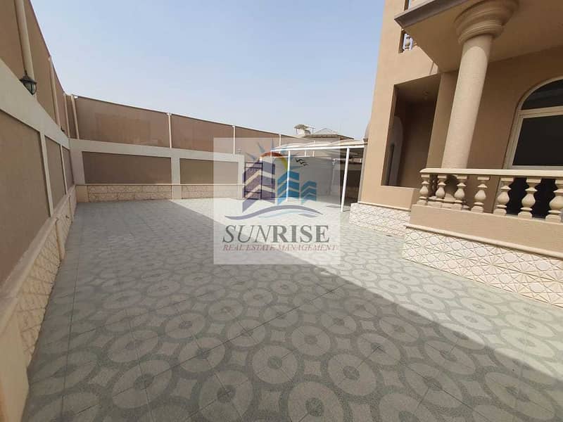 3 private entrance villa deluxe with yard 4 bdr and hall and majlis and yard