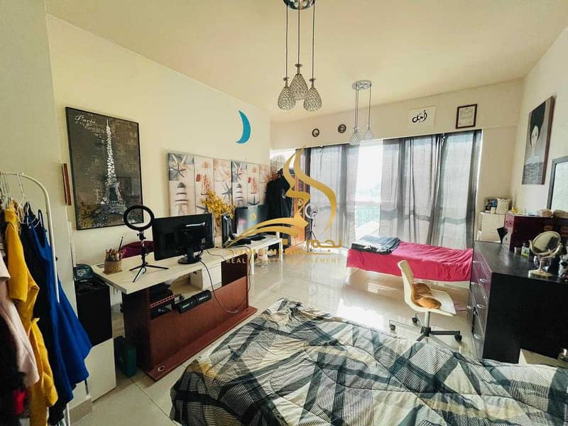 11 Vacant  2 Bedroom in Marina Square !!