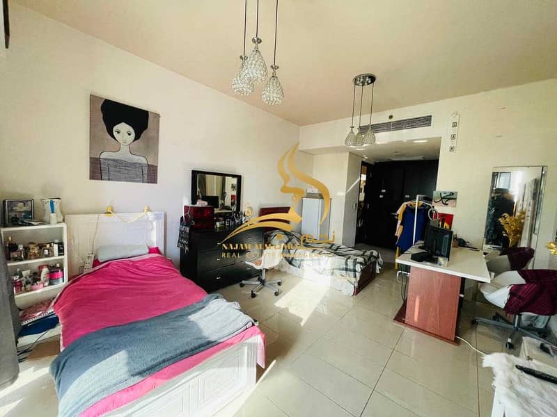 12 Vacant  2 Bedroom in Marina Square !!