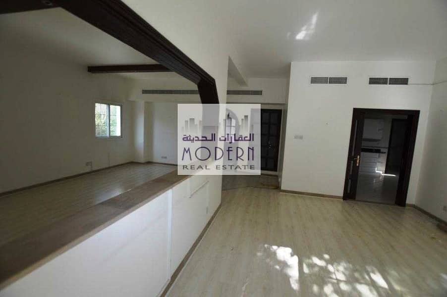 3 5 BR INDEPENDENT VILLA AVAILABLE  FOR RENT IN JUMEIRAH