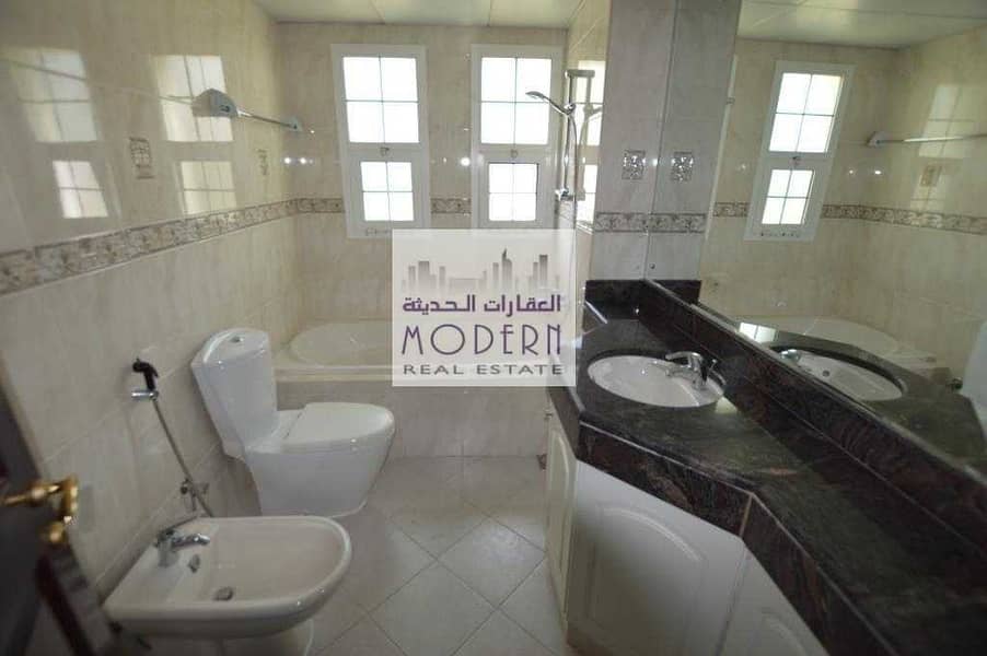 9 5 BR INDEPENDENT VILLA AVAILABLE  FOR RENT IN JUMEIRAH