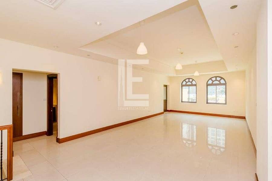 Live in a Townhouse at Palm Jumeirah w/ Private Access