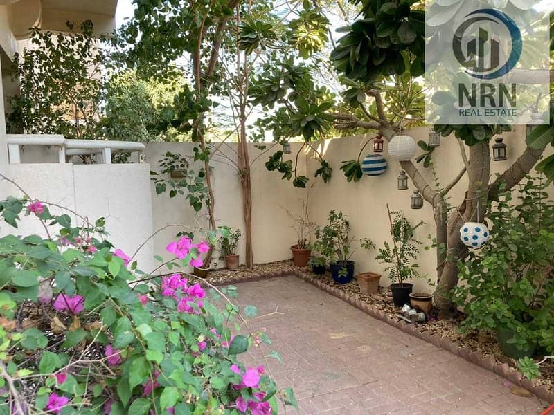 3BR Villa With Private Garden And Shared Facilities