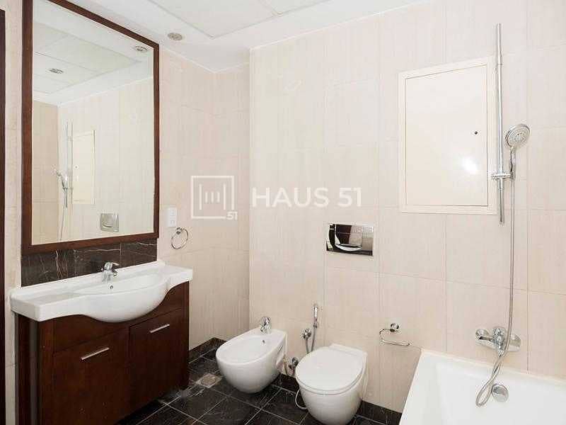 10 Spacious 1Bed Apartment|For Sale| Great Investment