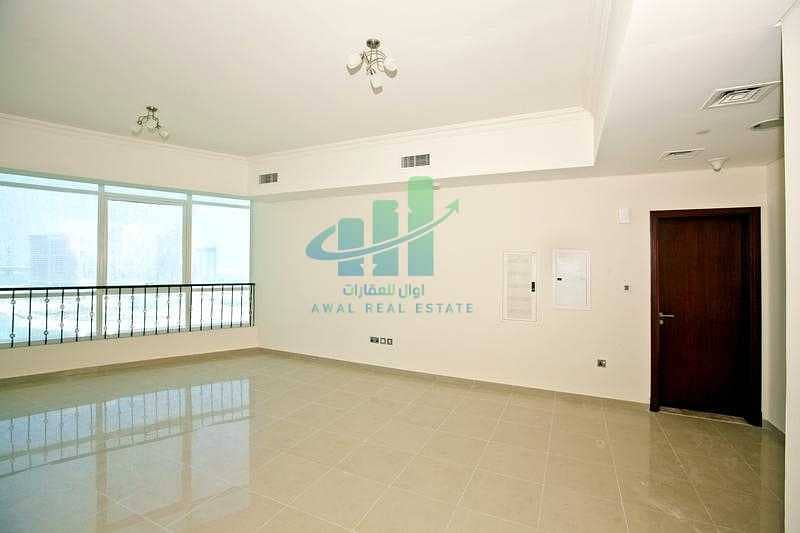 7 An Elegant Apartment With Amazing Sea View