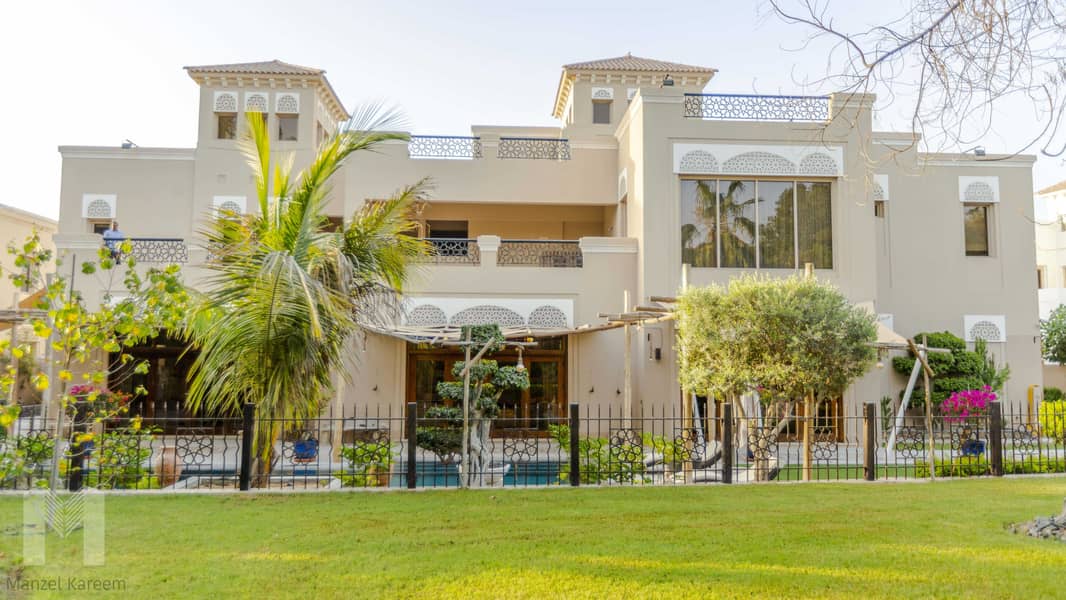 The Biggest Plot and villa in. Al Barari Acacia - Dubai