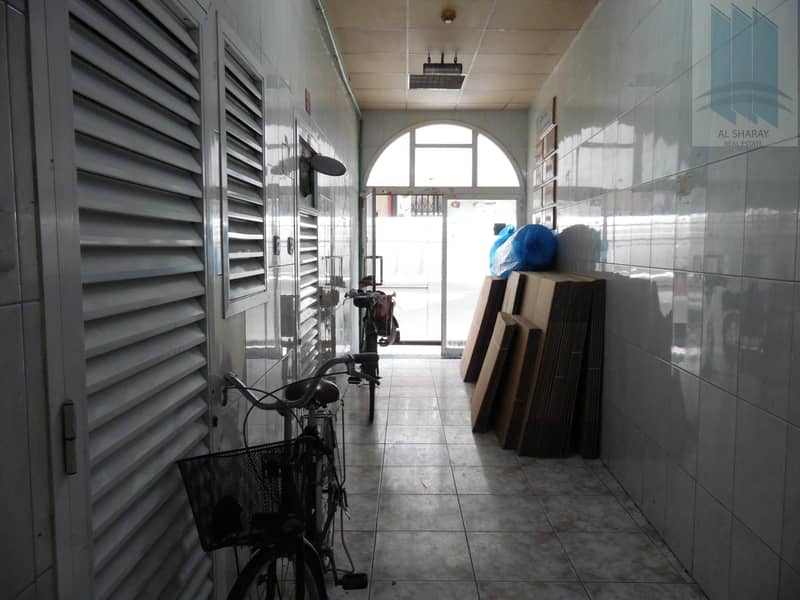 4 Commercial building in prime area and good price