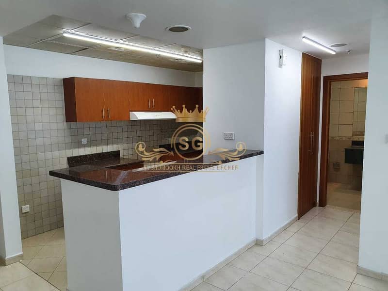 2 Spacious 1 Bedroom Apartment in Skycourts Tower E