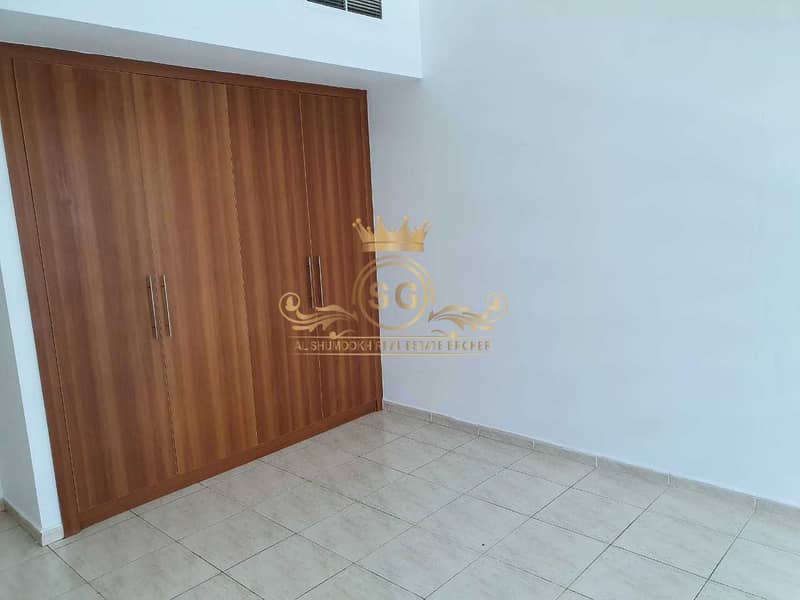 4 Spacious 1 Bedroom Apartment in Skycourts Tower E