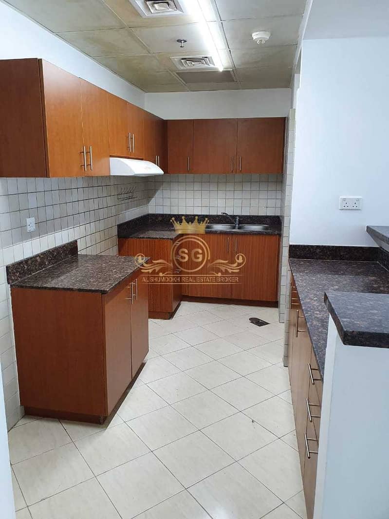 6 Spacious 1 Bedroom Apartment in Skycourts Tower E