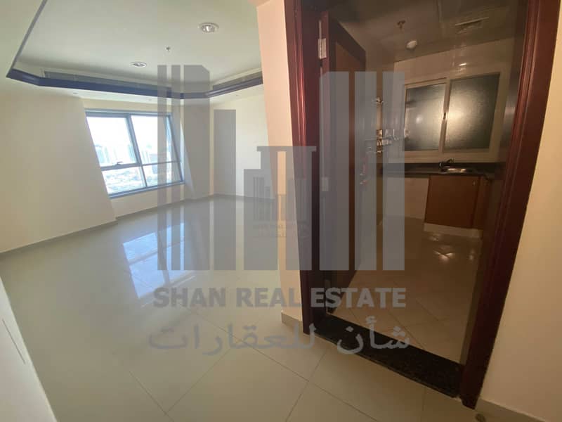 12 AC free | Parking Free | Corniche Tower | Rent