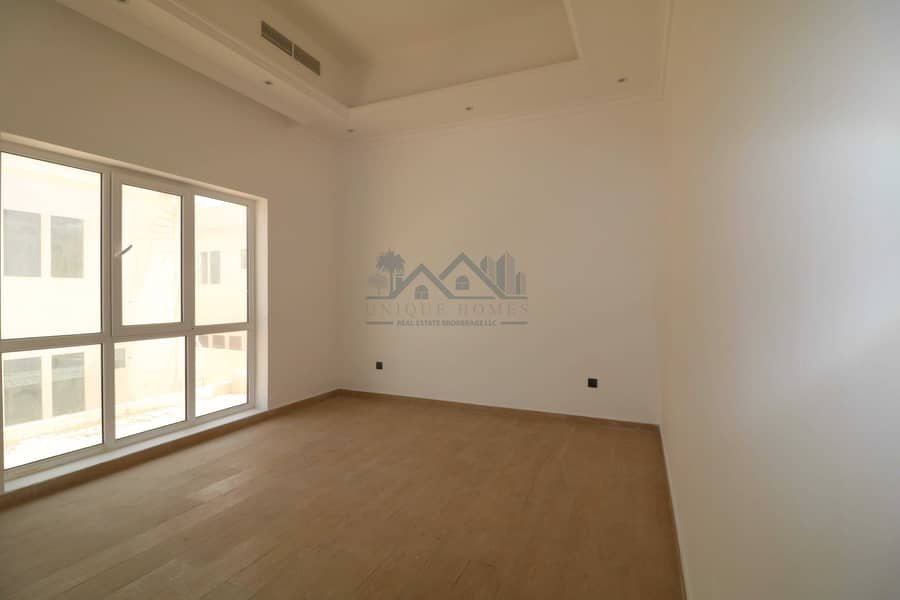 5 4 SEMI-DETACHED VILLA WITH GARDEN IN UMM SUQEIM 3