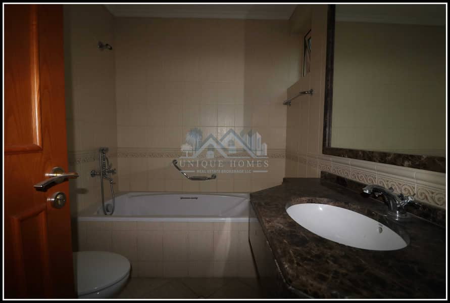 2 4 BHK Independent Villa in a compound with a Garden in Jumeirah