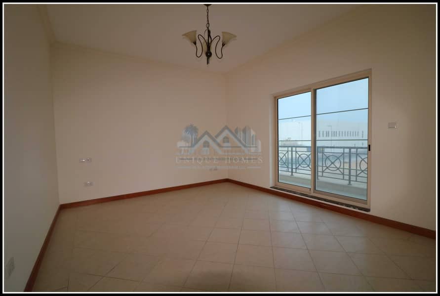 3 4 BHK Independent Villa in a compound with a Garden in Jumeirah